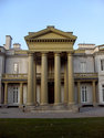 Dundurn Castle entrance